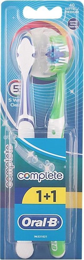 Oral-B Complete Toothbrush Medium 2 Units
